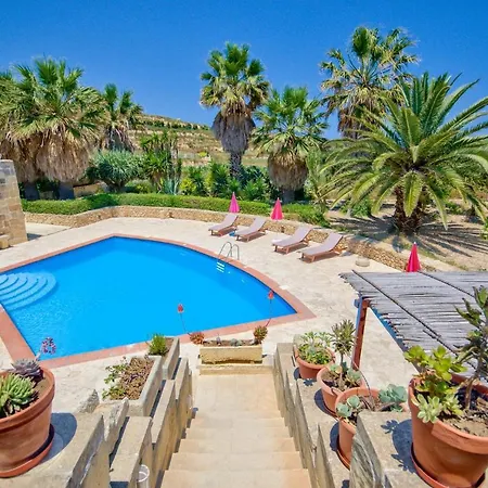 Villa Zebbug Sleeps 6 With Pool And Wifi